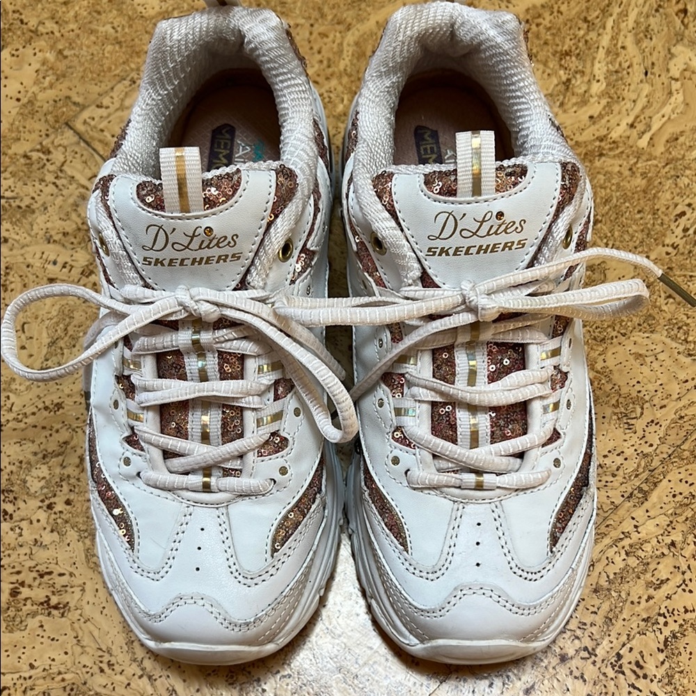 Skechers D'Lites White and Gold Sparkle Size 6